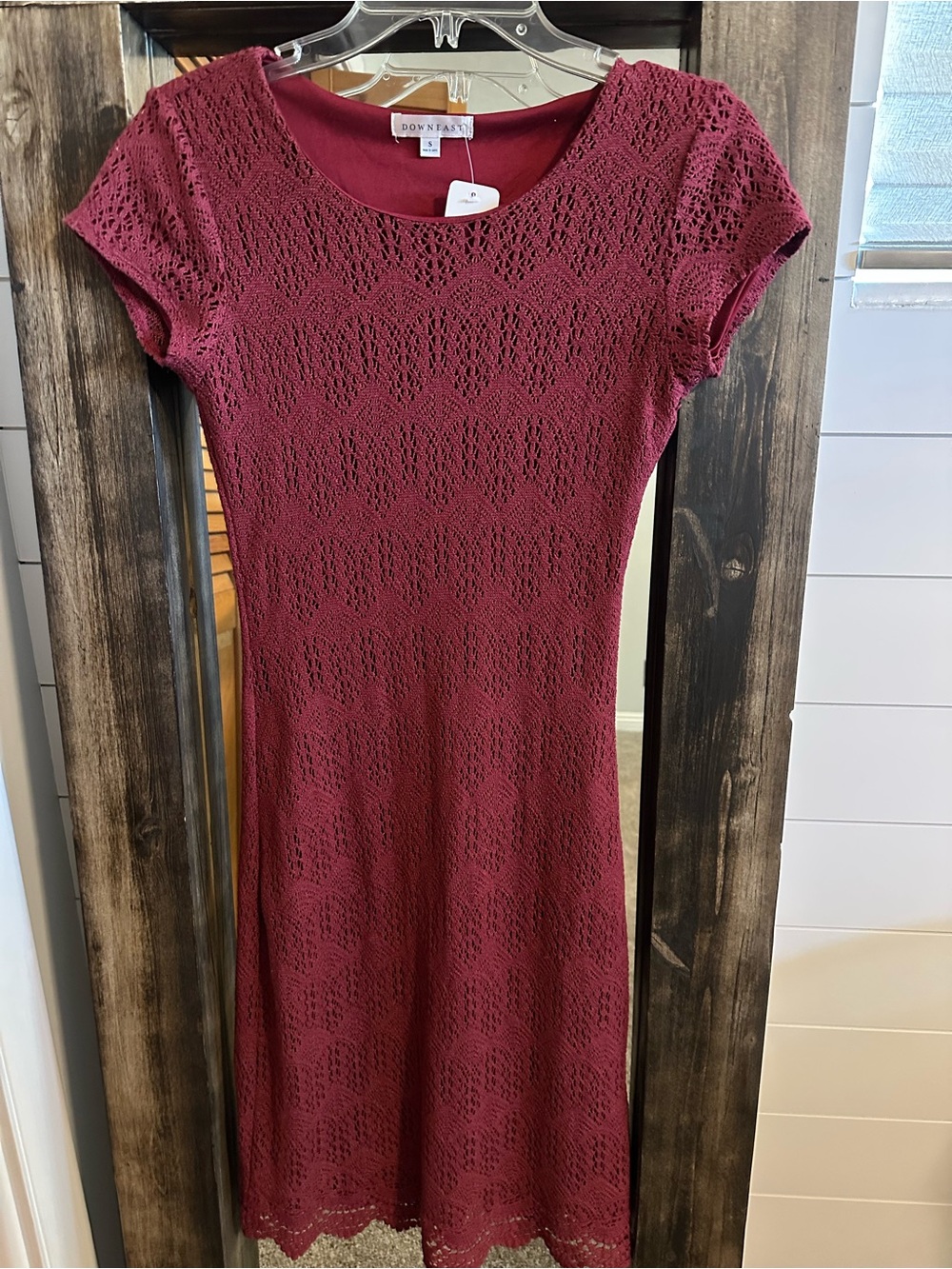 Downeast Women’s Small Burgundy Crochet Lace Midi Dress Short Sleeve Lined